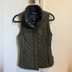 Tommy Hilfiger Women's Green Quilted Vest